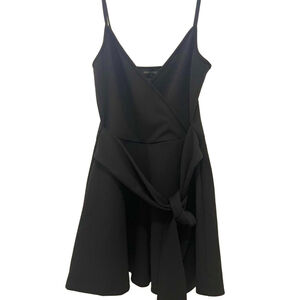 (NWOT) HIGH STREET V-Neck Sleeveless Black Romper - Small